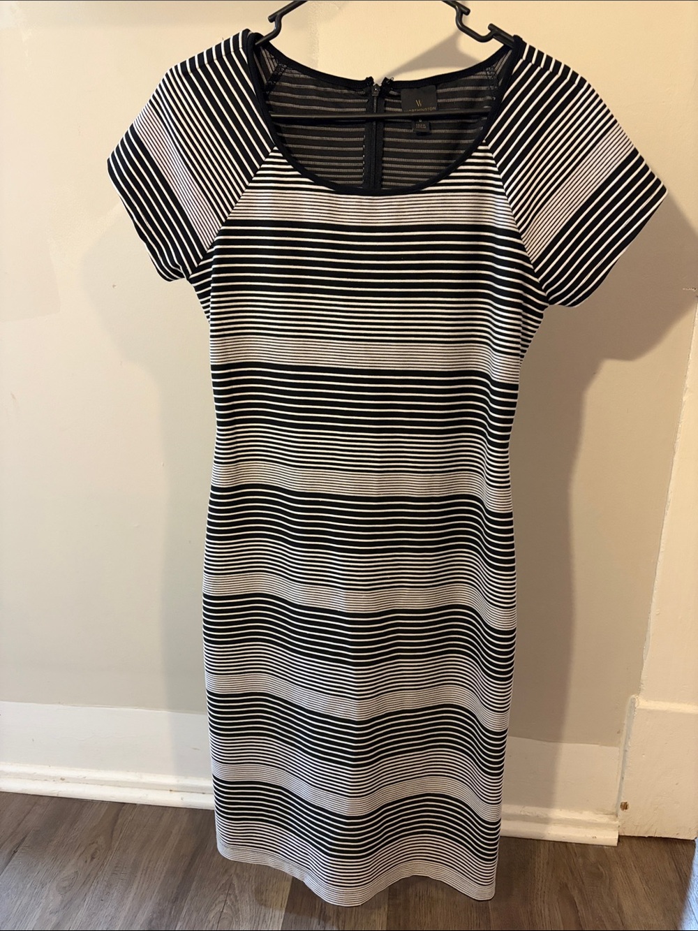Worthington Black & White Striped Bodycon Scoop Neck Stretch Midi Dress
